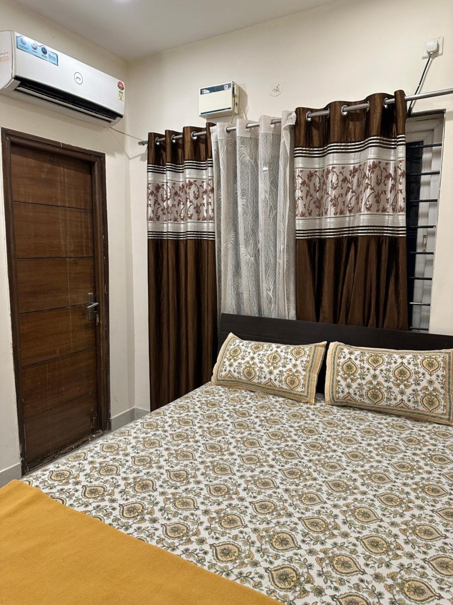 Modern Comfortable 1bhk Prime Location Service * Bangalore